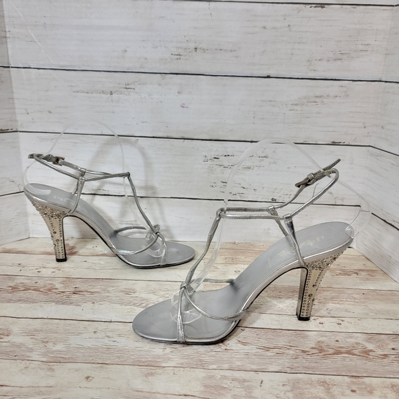 Prada strappy silver sandals with rhinestone encrusted heel - Picture 5 of 16